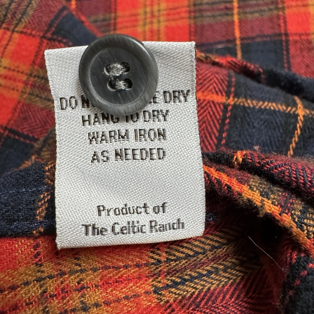 Celtic Ranchwear Shirt Mens M Red Plaid Flannel Band Collar Casual Weekend - Picture 7 of 8